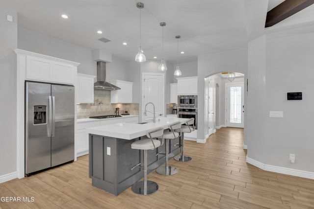 991 HULL Street, El Paso, TX 79928