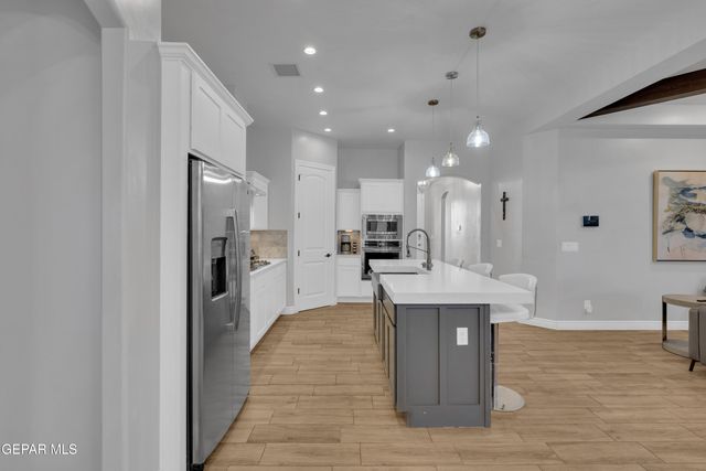 991 HULL Street, El Paso, TX 79928