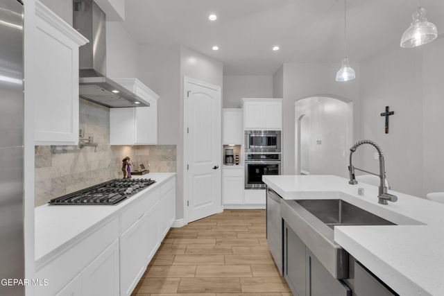 991 HULL Street, El Paso, TX 79928