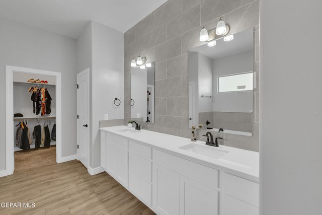 991 HULL Street, El Paso, TX 79928