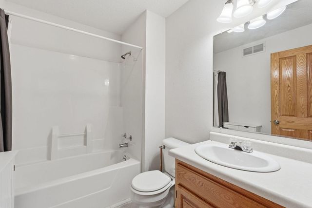 10055 460th Street, Wanamingo, MN 55983