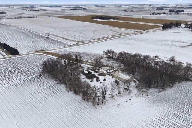 10055 460th Street, Wanamingo, MN 55983