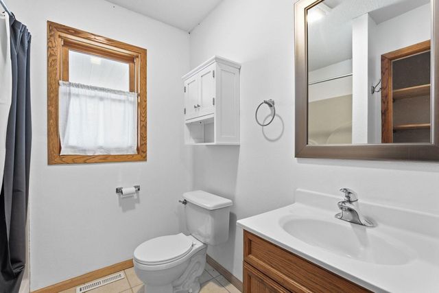 10055 460th Street, Wanamingo, MN 55983