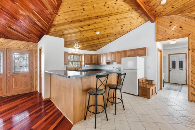 10055 460th Street, Wanamingo, MN 55983