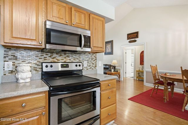 9099 Oak Ridge Plantation Drive SW, Calabash, NC 28467