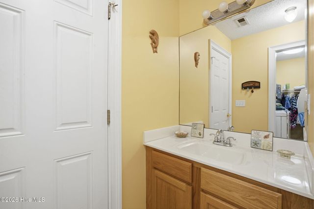 9099 Oak Ridge Plantation Drive SW, Calabash, NC 28467