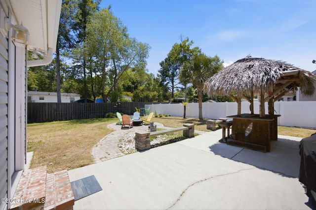 9099 Oak Ridge Plantation Drive SW, Calabash, NC 28467