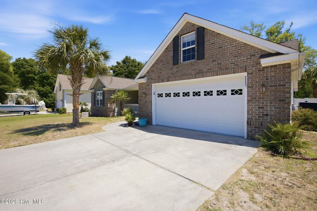 9099 Oak Ridge Plantation Drive SW, Calabash, NC 28467