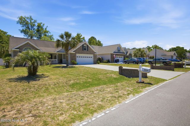 9099 Oak Ridge Plantation Drive SW, Calabash, NC 28467