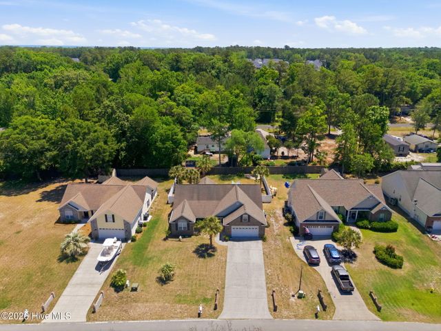 9099 Oak Ridge Plantation Drive SW, Calabash, NC 28467
