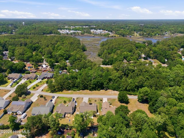9099 Oak Ridge Plantation Drive SW, Calabash, NC 28467