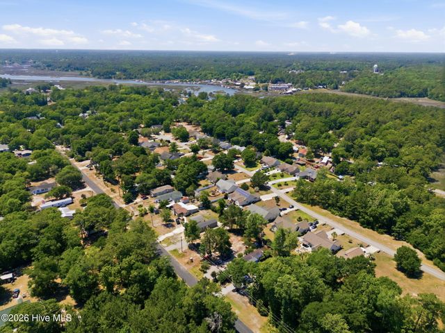 9099 Oak Ridge Plantation Drive SW, Calabash, NC 28467