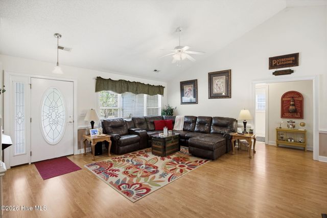 9099 Oak Ridge Plantation Drive SW, Calabash, NC 28467