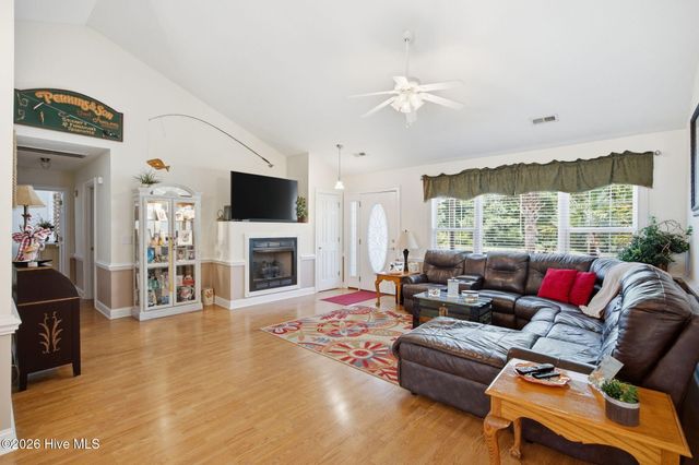9099 Oak Ridge Plantation Drive SW, Calabash, NC 28467