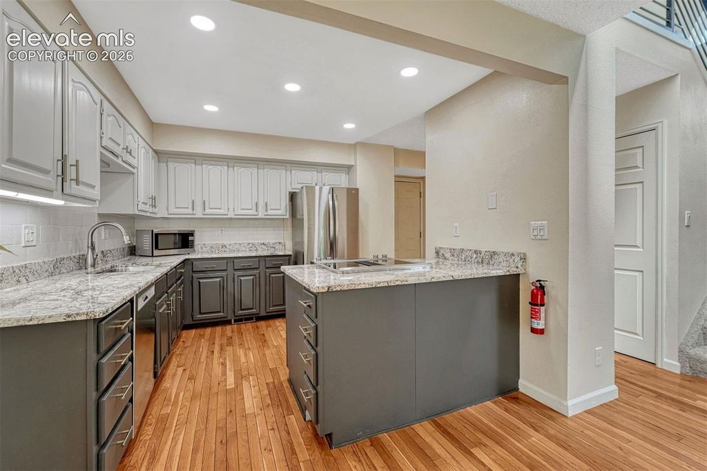 6516 Foxdale Circle, Colorado Springs, CO 80919 — photo 5