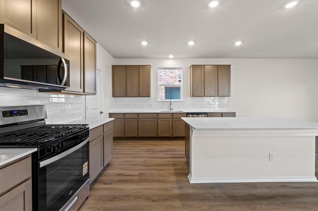 5008 Gragnano DR, Round Rock, TX 78665