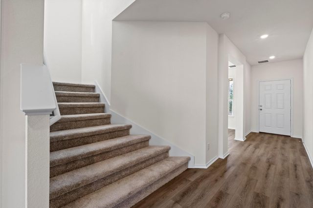 5008 Gragnano DR, Round Rock, TX 78665