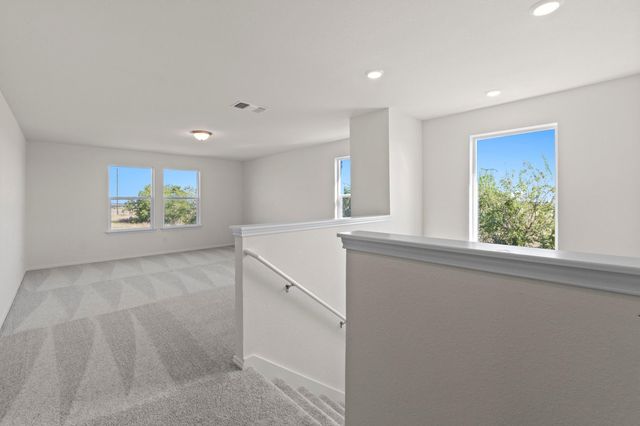 5008 Gragnano DR, Round Rock, TX 78665