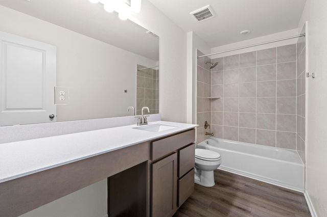 5008 Gragnano DR, Round Rock, TX 78665