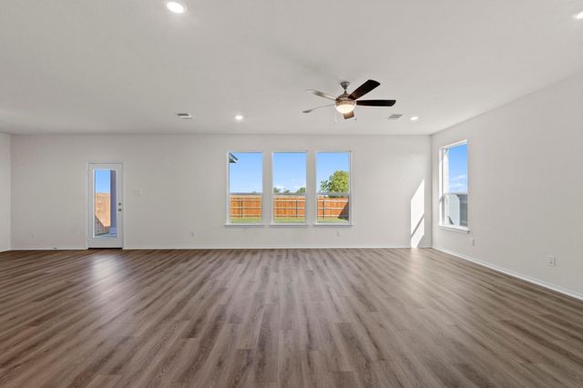 5008 Gragnano DR, Round Rock, TX 78665