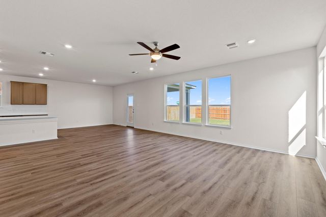 5008 Gragnano DR, Round Rock, TX 78665