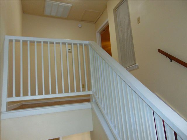 28 Marina CIR, Wimberley, TX 78676