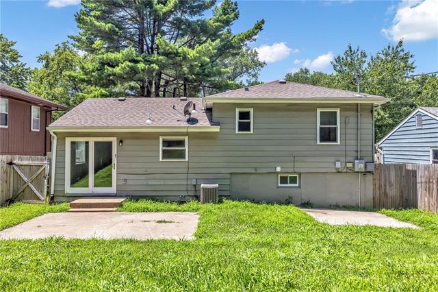 4807 N Wallace Avenue, Kansas City, MO 64119