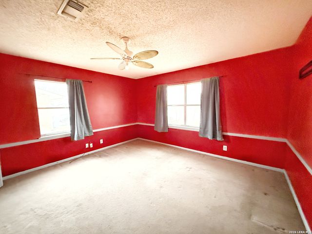 607 N Bowie, Fredericksburg, TX 78624