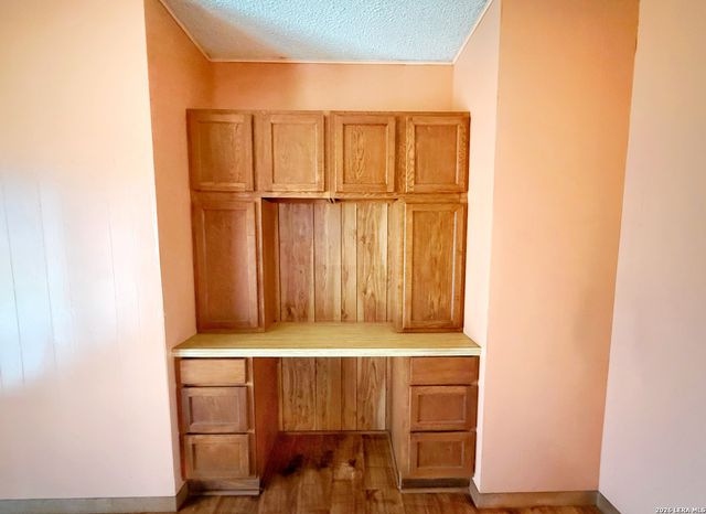 607 N Bowie, Fredericksburg, TX 78624