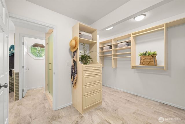 21520 SE 13th Place, Sammamish, WA 98075