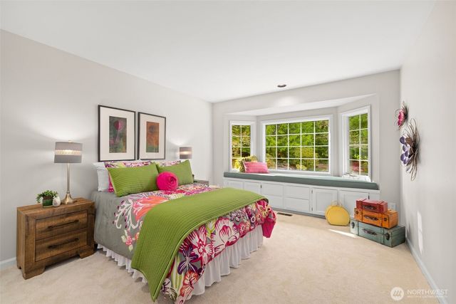 21520 SE 13th Place, Sammamish, WA 98075