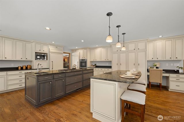 21520 SE 13th Place, Sammamish, WA 98075