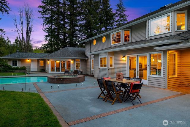 21520 SE 13th Place, Sammamish, WA 98075