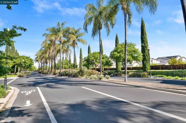 312 MacArthur Way, Brentwood, CA 94513