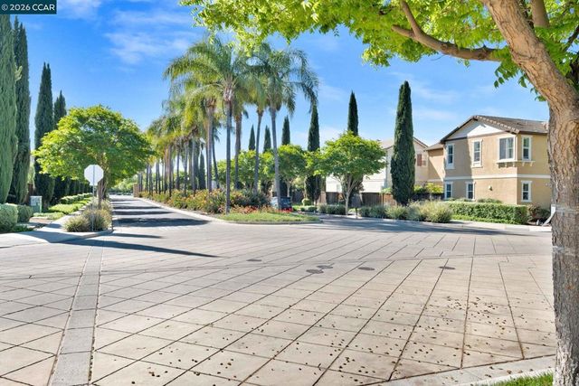 312 MacArthur Way, Brentwood, CA 94513