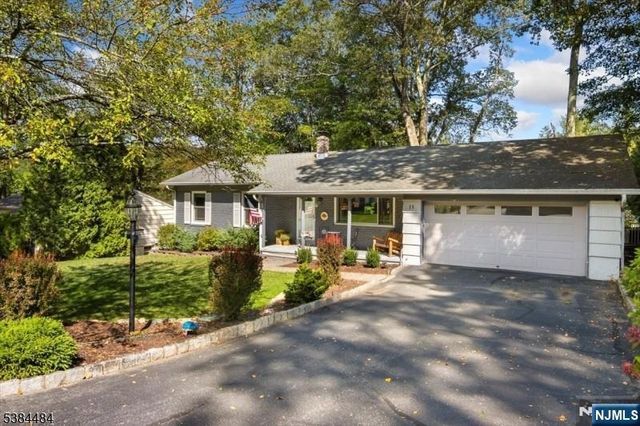 15 Upper High Crest Drive, West Milford, NJ 07480