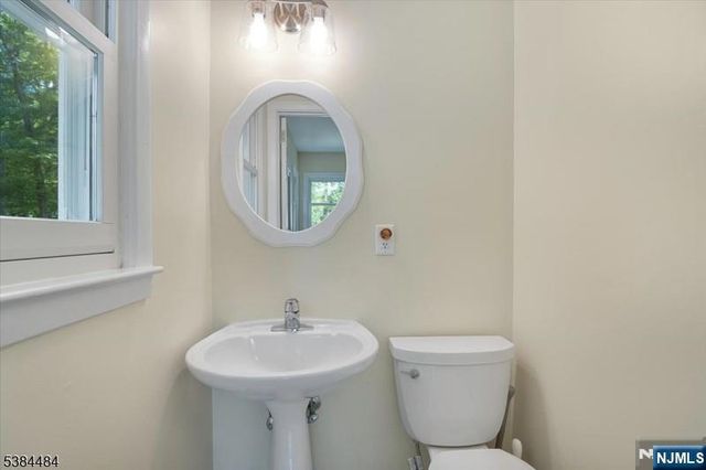 15 Upper High Crest Drive, West Milford, NJ 07480