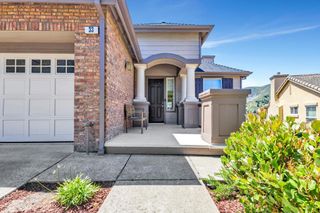 33 Lupine Valley Court, Brisbane, CA 94005
