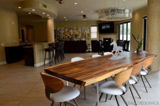 1235 Neptune Ave, Encinitas, CA 92024