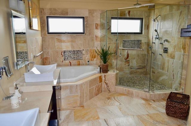1235 Neptune Ave, Encinitas, CA 92024