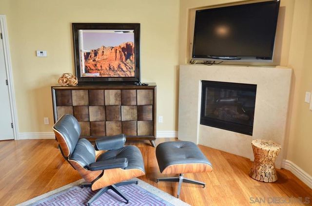 1235 Neptune Ave, Encinitas, CA 92024