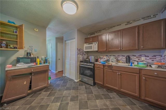 157 Blaze Street, Winston-salem, NC 27105