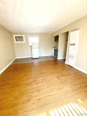 9902 W MAIN Street 4, Belleville, IL 62223