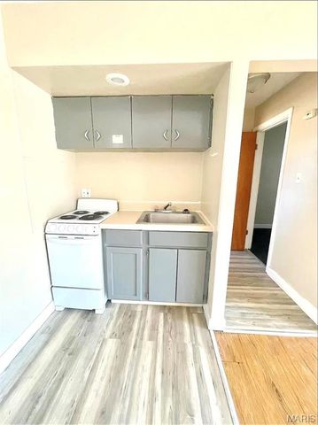 9902 W MAIN Street 4, Belleville, IL 62223