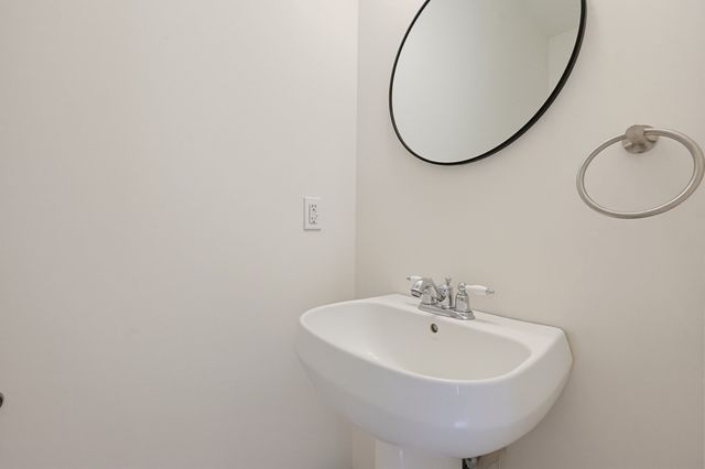 6 Afra Dr 6, Shrewsbury, MA 01545
