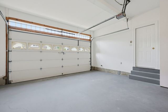 6 Afra Dr 6, Shrewsbury, MA 01545