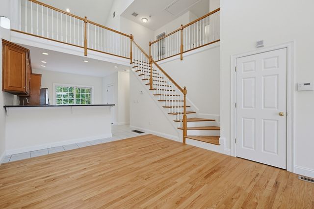 6 Afra Dr 6, Shrewsbury, MA 01545