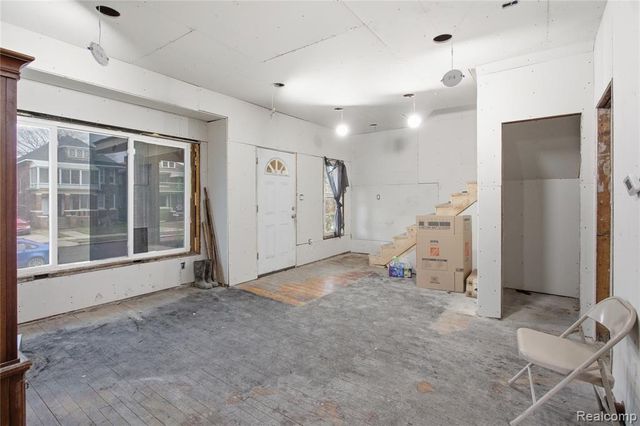 4624 Pacific Street, Detroit, MI 48204