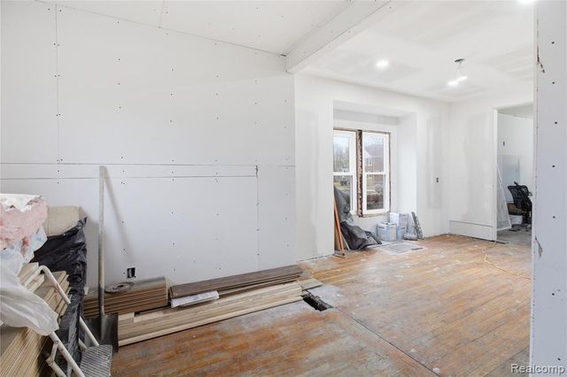 4624 Pacific Street, Detroit, MI 48204