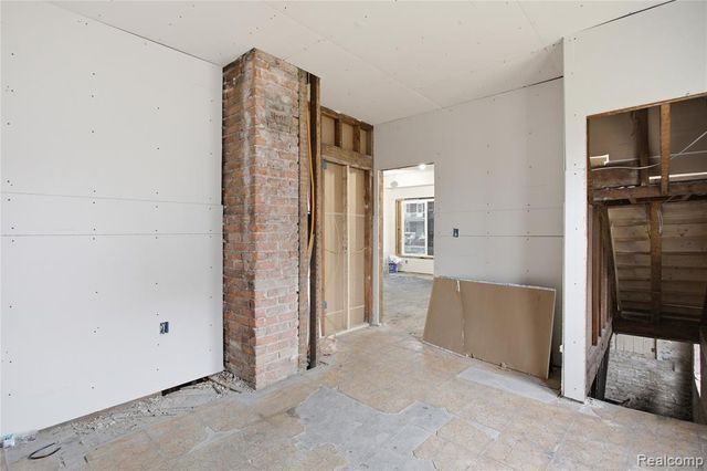 4624 Pacific Street, Detroit, MI 48204